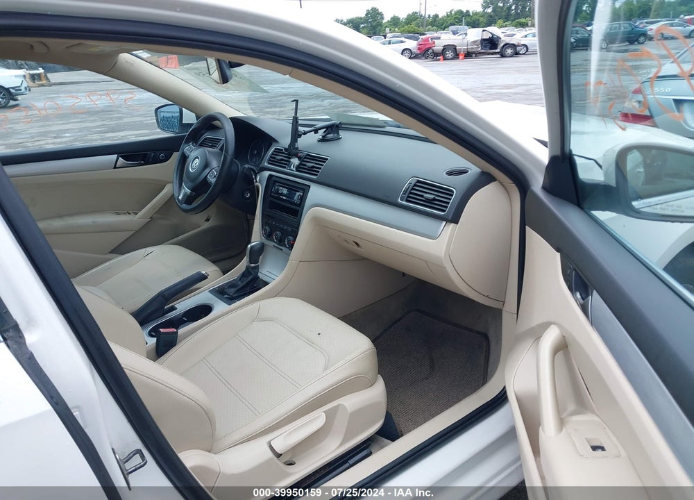 2013 VOLKSWAGEN PASSAT 2.5L SE VIN: 1VWBP7A3XDC008307