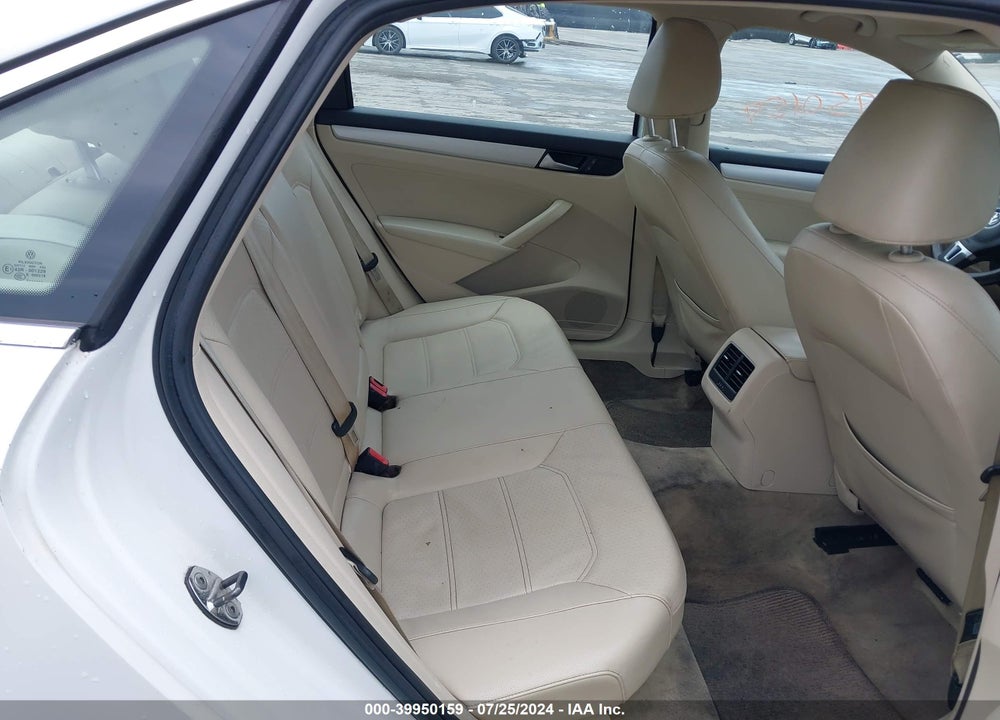 2013 VOLKSWAGEN PASSAT 2.5L SE VIN: 1VWBP7A3XDC008307
