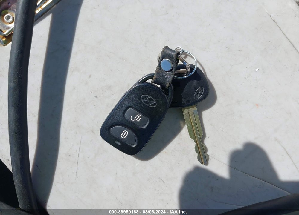 2006 HYUNDAI TUCSON GLS/LIMITED VIN: KM8JN72D56U272376