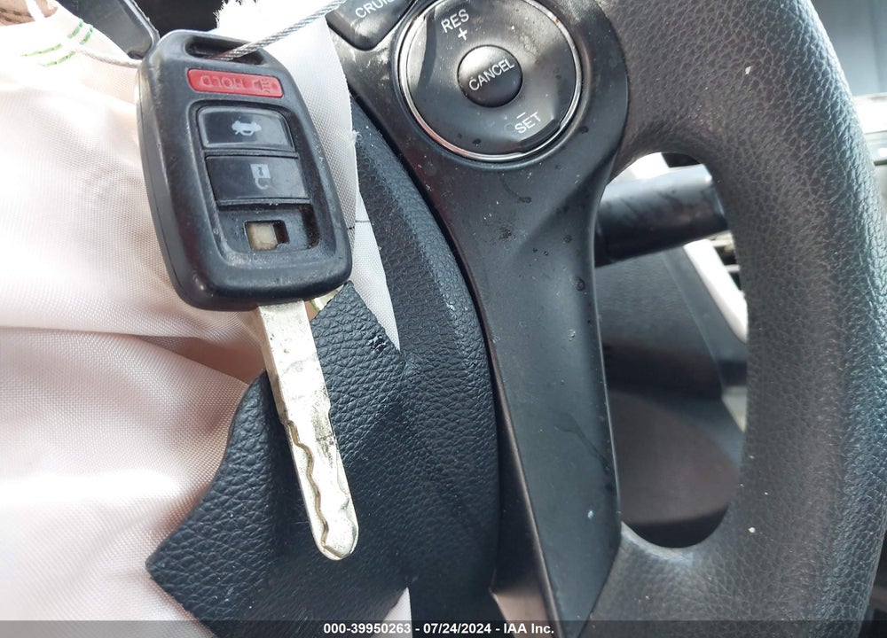 2013 HONDA ACCORD LX VIN: 1HGCR2F33DA238359