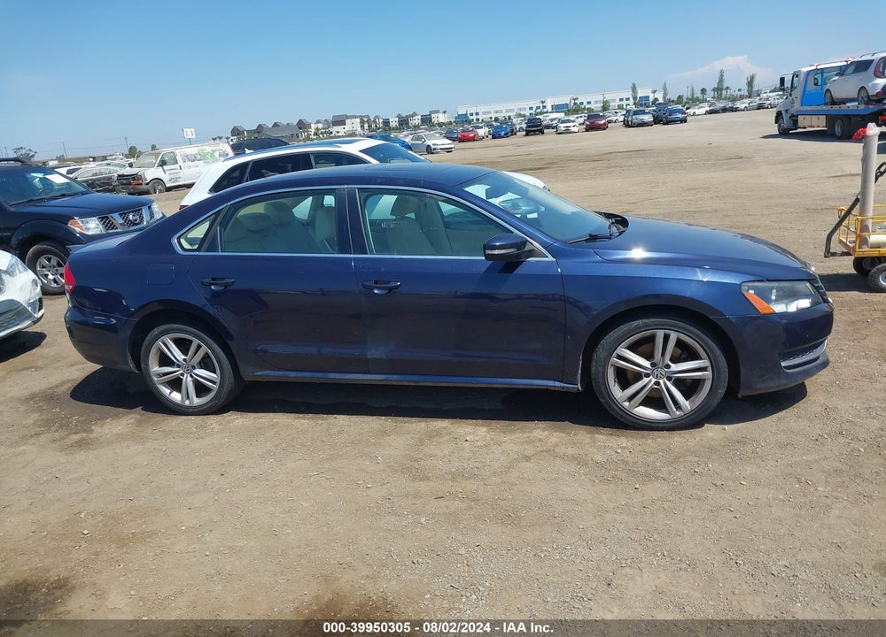 2014 VOLKSWAGEN PASSAT 2.0L TDI SE VIN: 1VWBN7A39EC056825