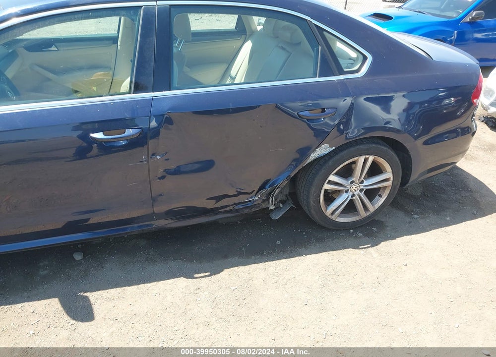 2014 VOLKSWAGEN PASSAT 2.0L TDI SE VIN: 1VWBN7A39EC056825