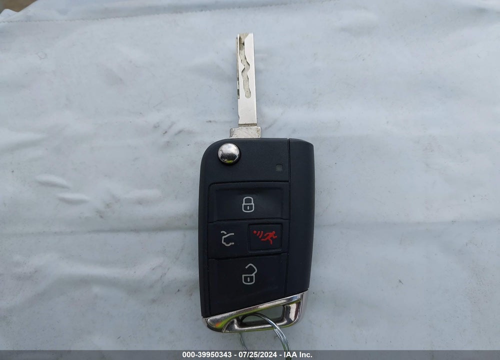 2018 VOLKSWAGEN TIGUAN 2.0T SE/2.0T SEL VIN: 3VV2B7AX5JM160236