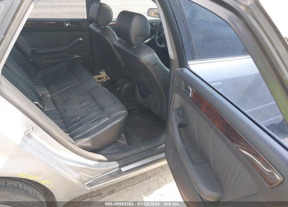 1999 AUDI A6 VIN: WAUBA24BXXN105555