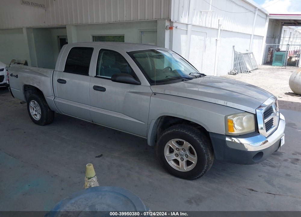 2005 DODGE DAKOTA SLT VIN: 1D7HW48KX5S169023