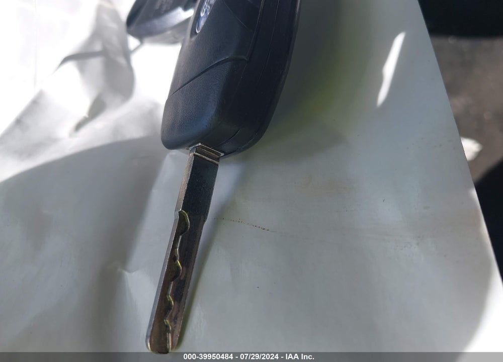 2013 FORD FUSION SE VIN: 3FA6P0H74DR328993