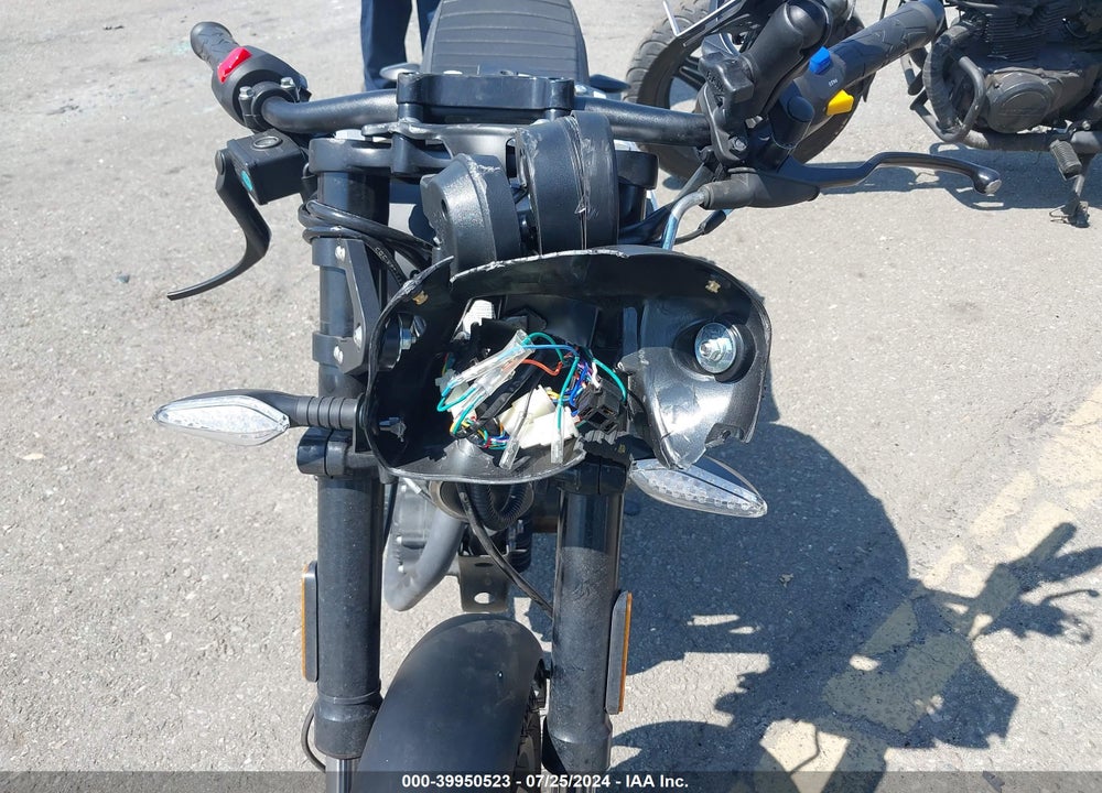 2024 SG 250 CAFE RACER VIN: LZSSDNRB2R1030203