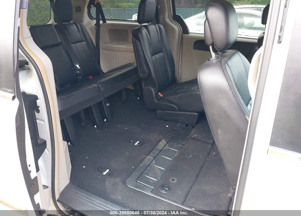 2014 CHRYSLER TOWN & COUNTRY TOURING VIN: 2C4RC1BG4ER348704