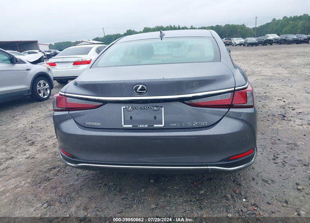 2021 LEXUS ES 250 VIN: 58AD11D15MU002353