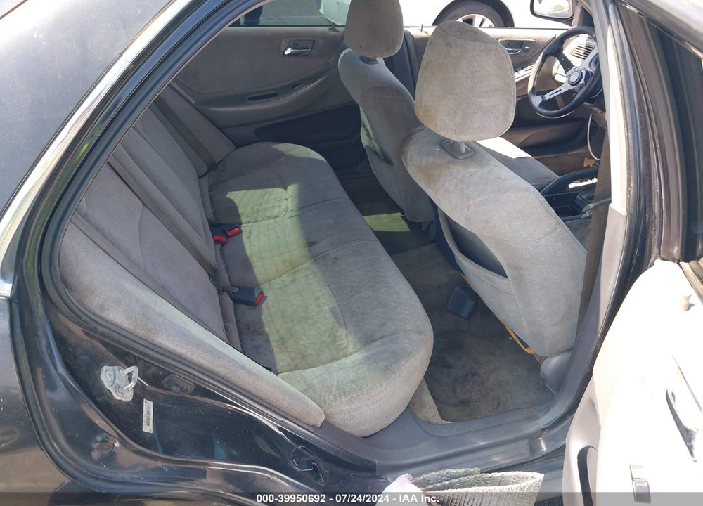 2002 HONDA ACCORD 2.3 LX VIN: 3HGCG66582G706812