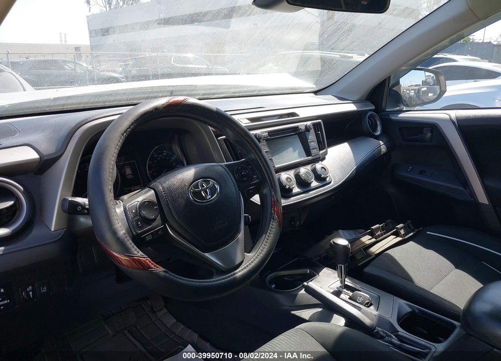 2018 TOYOTA RAV4 LE VIN: 2T3ZFREV4JW443974