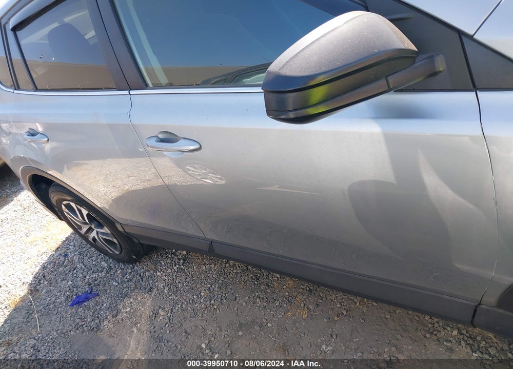 2018 TOYOTA RAV4 LE VIN: 2T3ZFREV4JW443974