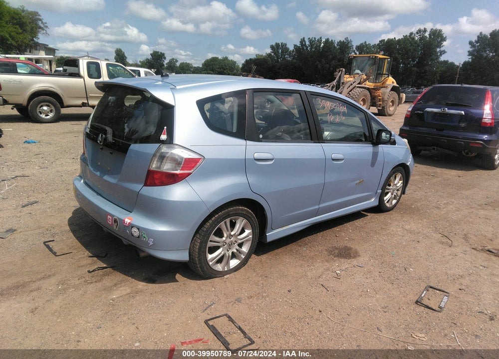 2009 HONDA FIT SPORT VIN: JHMGE886X9S021770