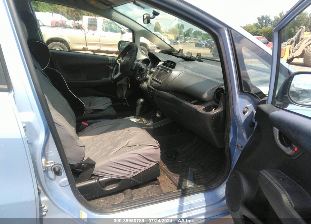 2009 HONDA FIT SPORT VIN: JHMGE886X9S021770