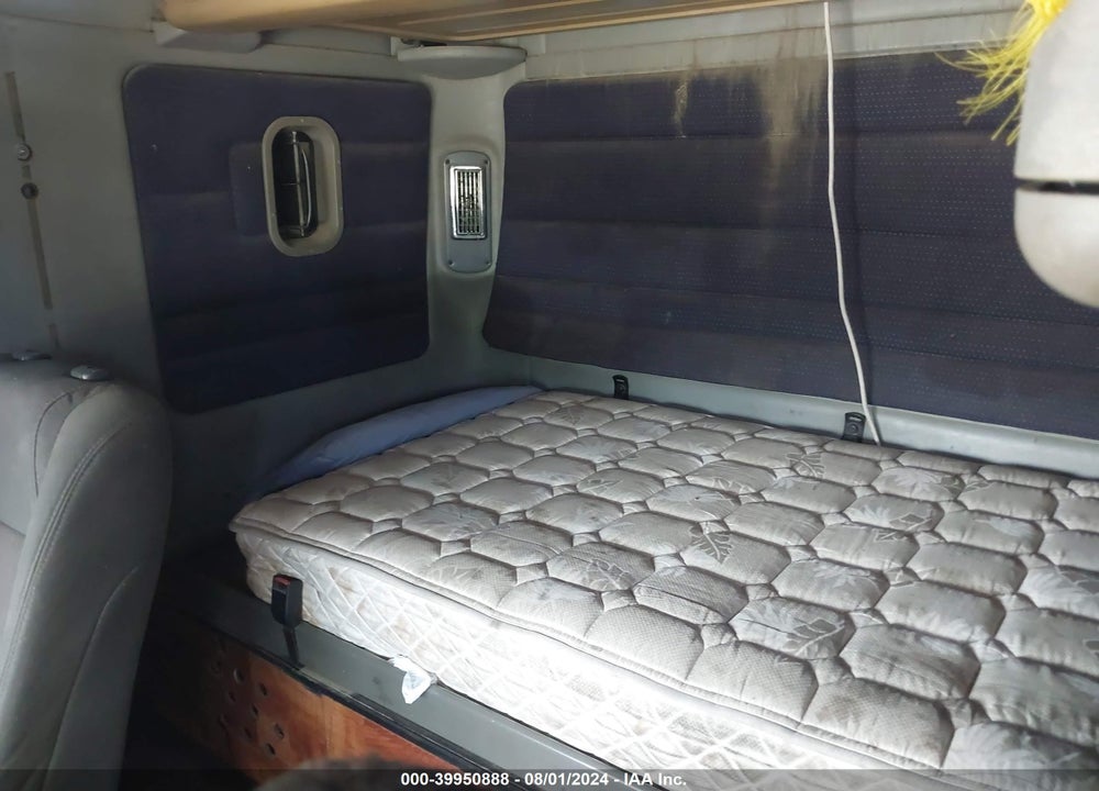 2003 FREIGHTLINER CONVENTIONAL ST120 VIN: 1FUJBBCGX3LK31745