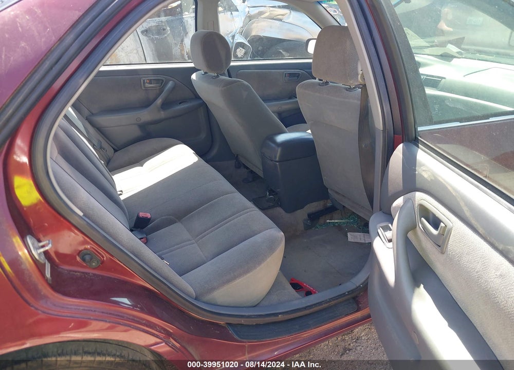 2001 TOYOTA CAMRY CE VIN: 4T1BG22K51U770912