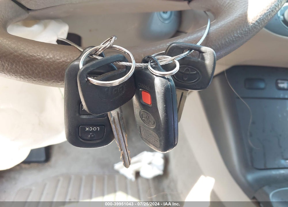 2005 TOYOTA CAMRY LE/SE/STD/XLE VIN: 4T1BE32K95U633893