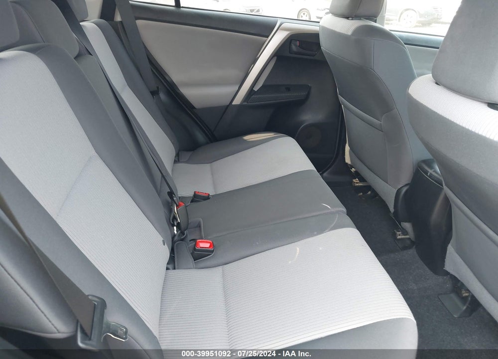 2015 TOYOTA RAV4 LE VIN: 2T3ZFREV1FW197361
