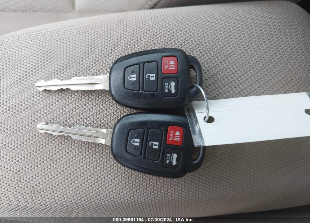 2015 TOYOTA COROLLA VIN: 2T1BURHE5FC390898