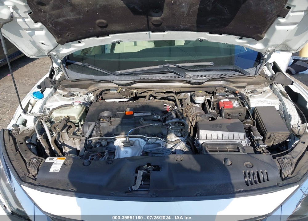 2018 HONDA CIVIC LX VIN: 2HGFC2F58JH604328