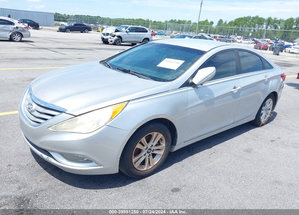 2013 HYUNDAI SONATA GLS VIN: 5NPEB4AC3DH738481