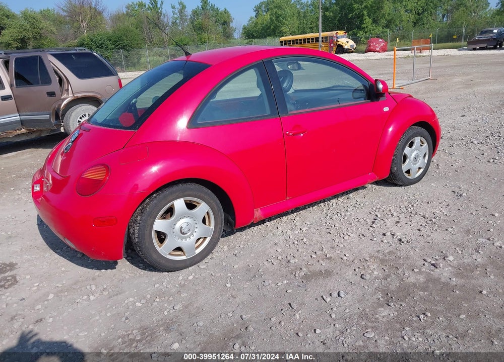 2000 VOLKSWAGEN NEW BEETLE GLS VIN: 3VWCC21C2YM458413
