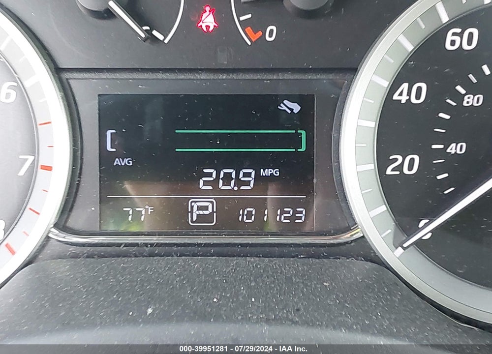 2015 NISSAN SENTRA SV VIN: 3N1AB7AP8FY381603