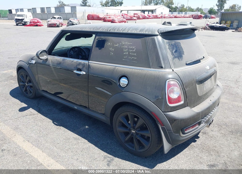 2013 MINI HARDTOP COOPER S VIN: WMWSV3C55DT397077
