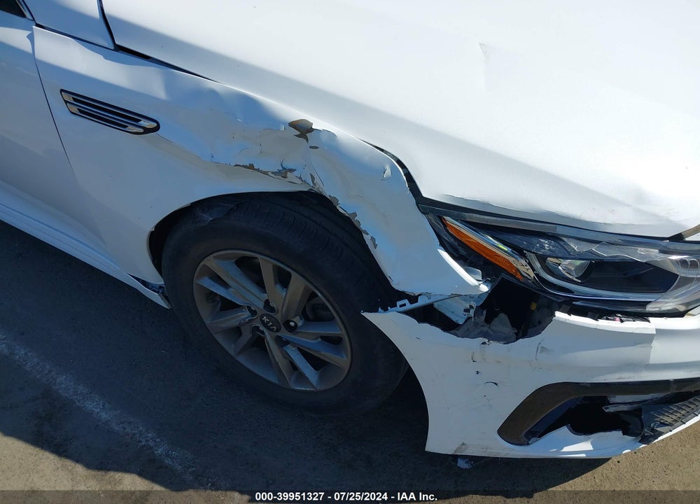 2019 KIA OPTIMA LX VIN: 5XXGT4L36KG349636