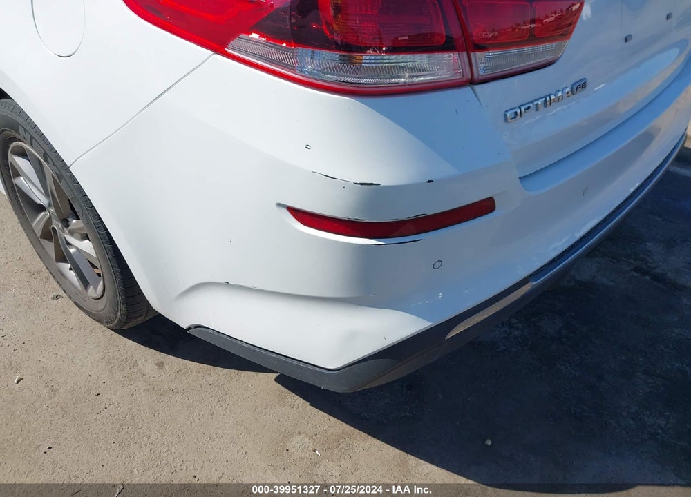 2019 KIA OPTIMA LX VIN: 5XXGT4L36KG349636