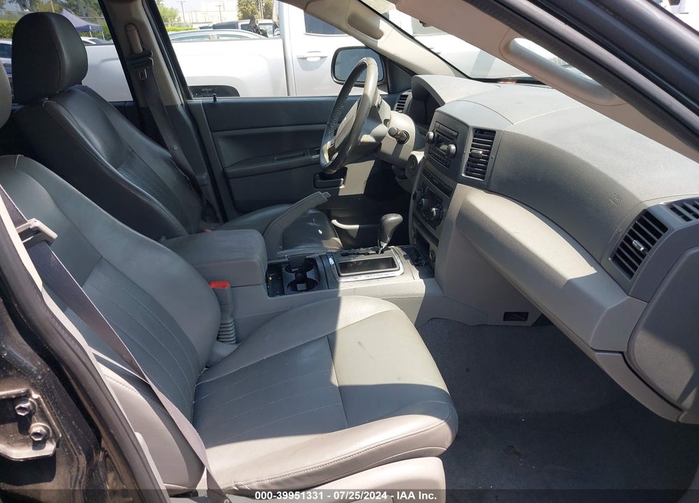 2005 JEEP GRAND CHEROKEE LAREDO VIN: 1J4HS48N85C524162