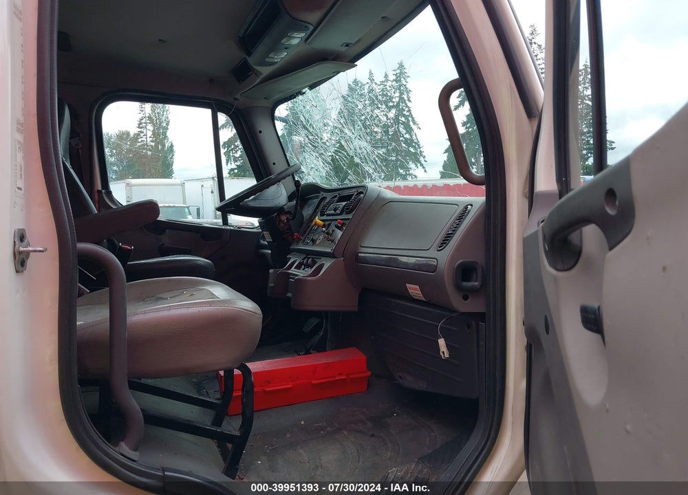 2009 FREIGHTLINER M2 106 MEDIUM DUTY VIN: 1FVACWDT79HAG9112