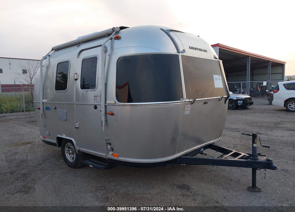 2019 AIRSTREAMS TRAILER VIN: 1STHRAC17KJ545811