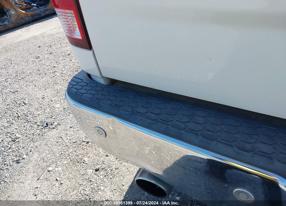 2015 RAM 1500 BIG HORN VIN: 1C6RR6GT9FS646593