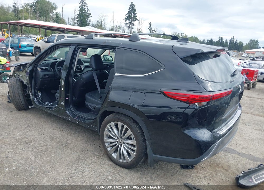 2022 TOYOTA HIGHLANDER LIMITED VIN: 5TDFZRBH2NS232532