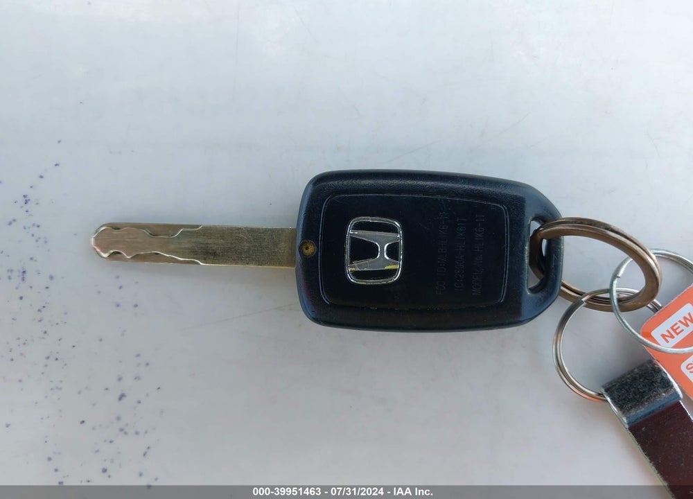 2013 HONDA ACCORD VIN: 1HGCR2F39DA255764