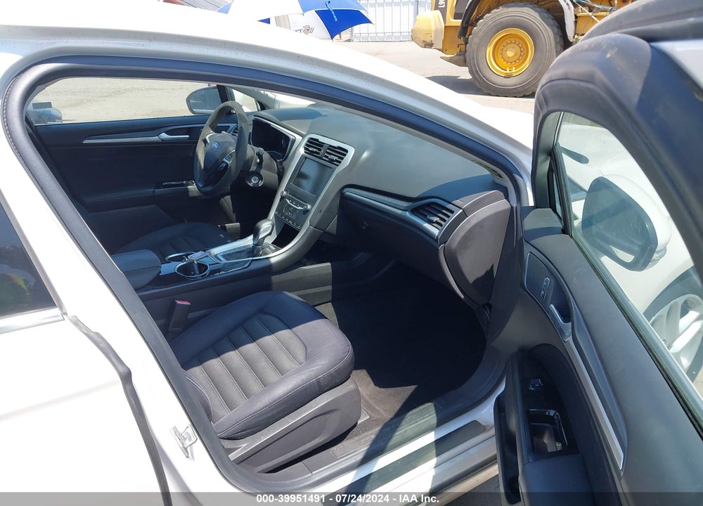 2014 FORD FUSION SE VIN: 3FA6P0HD7ER122686