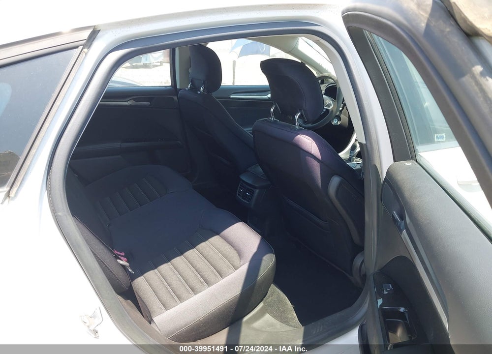 2014 FORD FUSION SE VIN: 3FA6P0HD7ER122686
