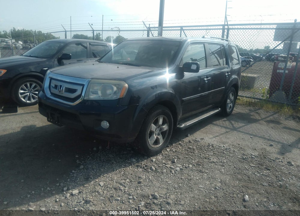 2011 HONDA PILOT EX-L VIN: 5FNYF4H58BB010563