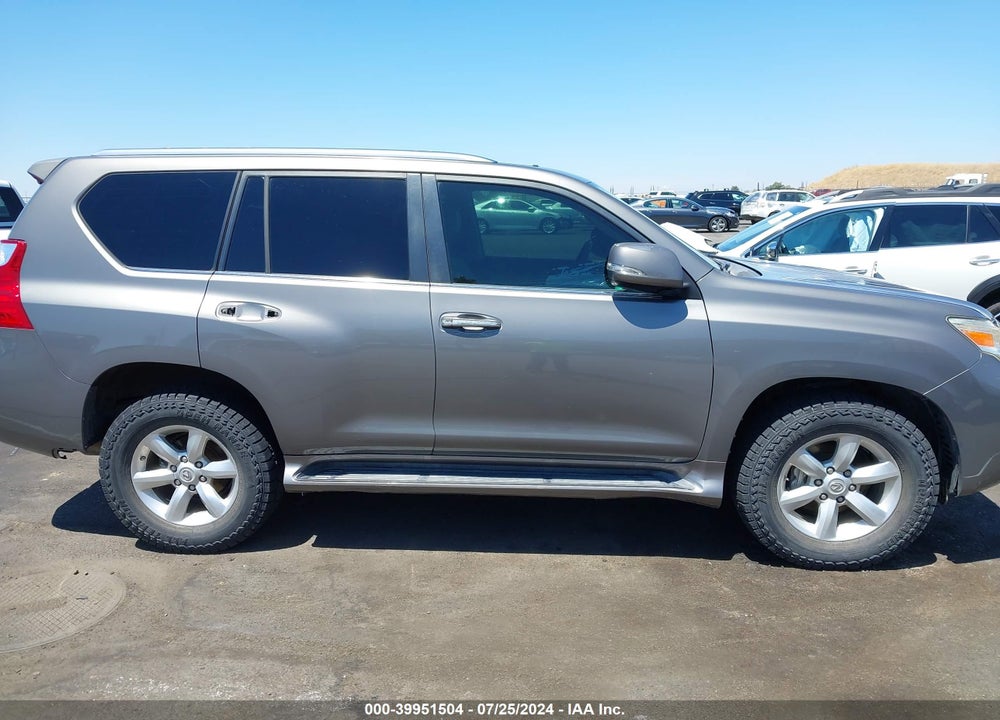 2011 LEXUS 460 VIN: JTJBM7FX2B5021235