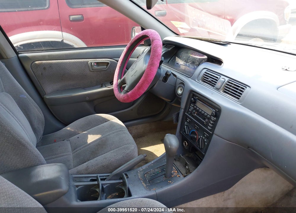 2001 TOYOTA CAMRY CE/LE/XLE VIN: 4T1BG28K71U828784