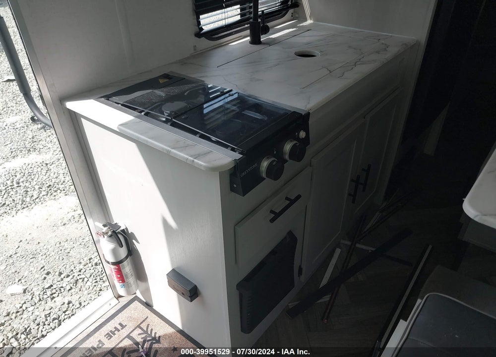 2021 SALEM CT VIN: 5ZT2SMGC3MG072395