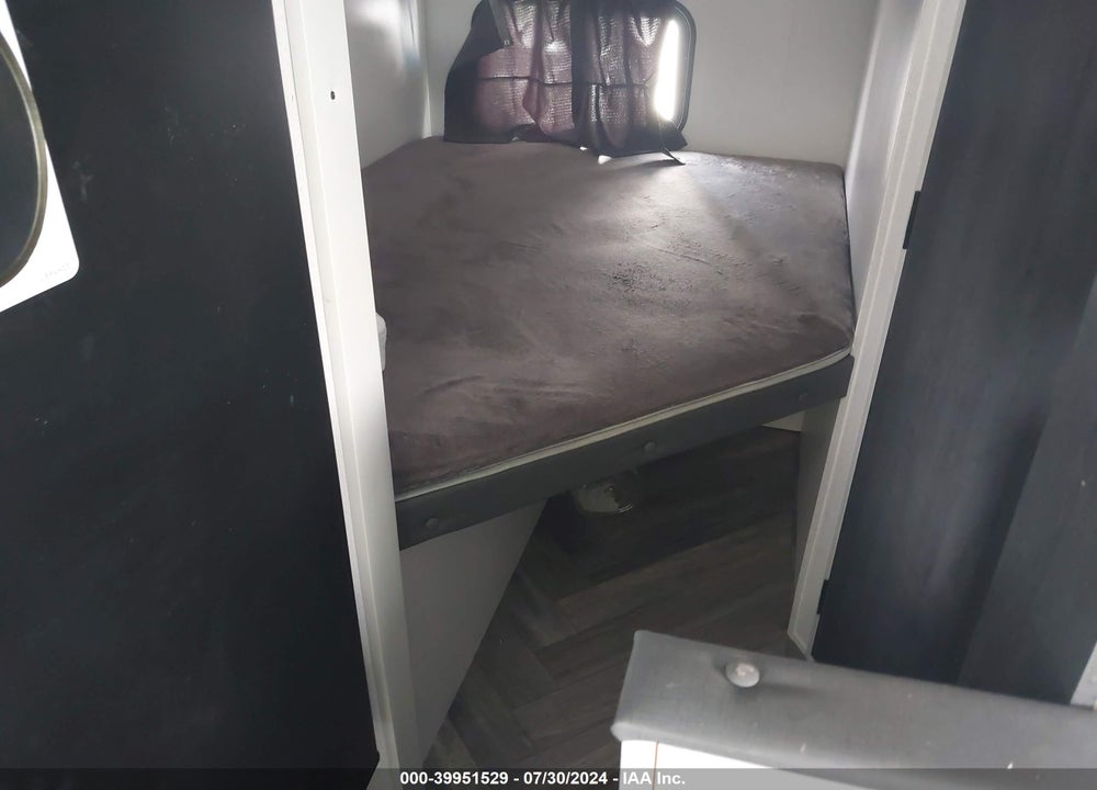 2021 SALEM CT VIN: 5ZT2SMGC3MG072395