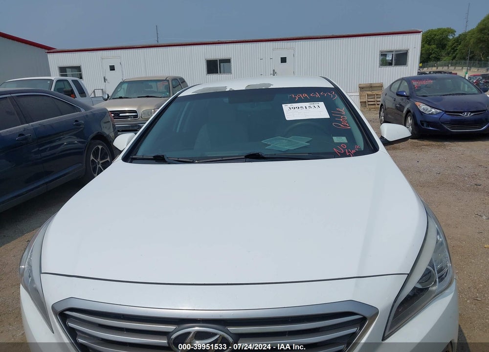 2016 HYUNDAI SONATA SE VIN: 5NPE24AF3GH306133
