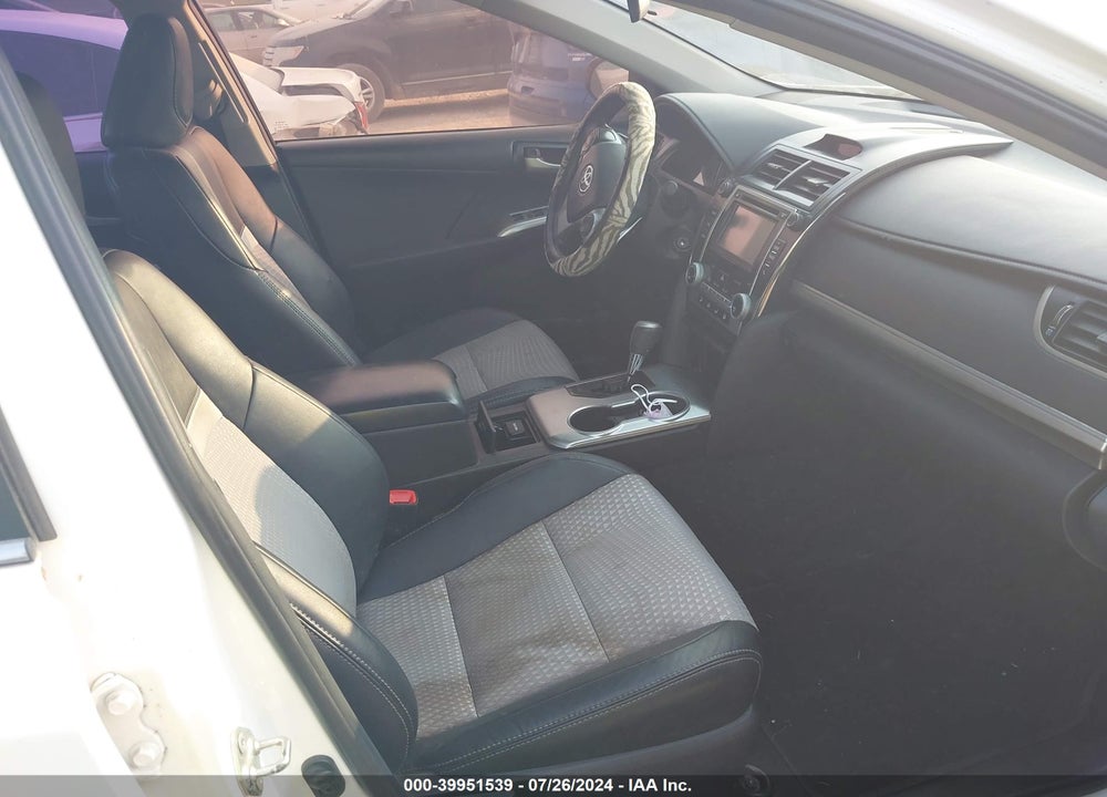 2014 TOYOTA CAMRY SE VIN: 4T1BF1FK1EU422599