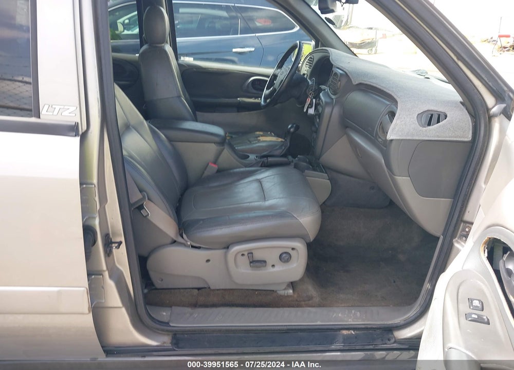 2002 CHEVROLET TRAILBLAZER LTZ VIN: 1GNDS13S622497648