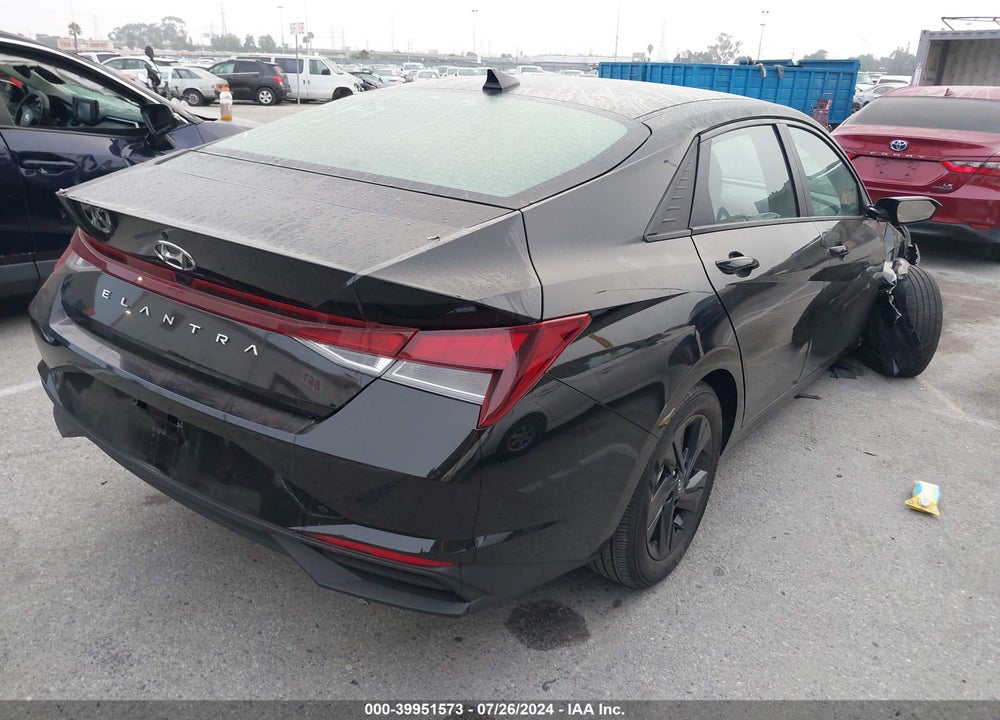 2022 HYUNDAI ELANTRA SEL VIN: 5NPLS4AG6NH077220