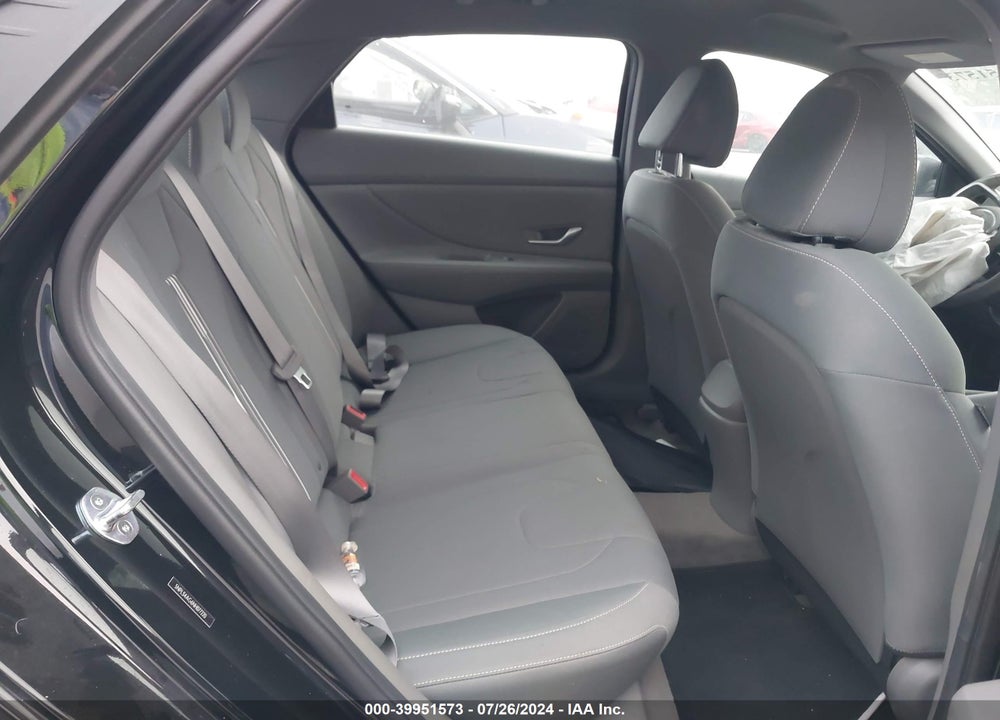 2022 HYUNDAI ELANTRA SEL VIN: 5NPLS4AG6NH077220