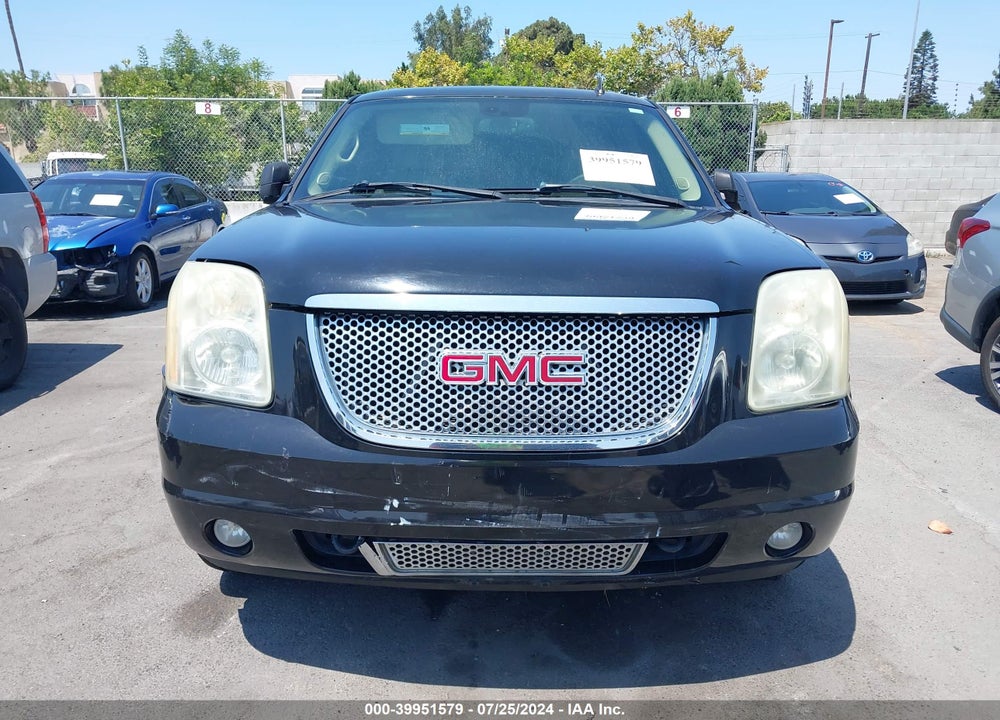 2007 GMC YUKON DENALI VIN: 1GKFK63867J151815