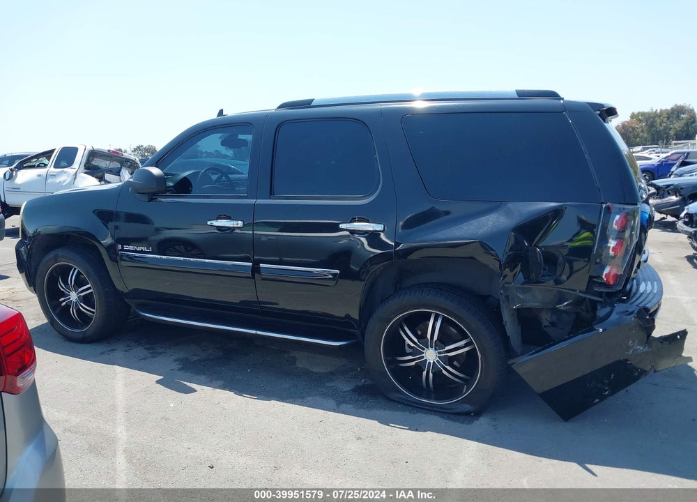 2007 GMC YUKON DENALI VIN: 1GKFK63867J151815